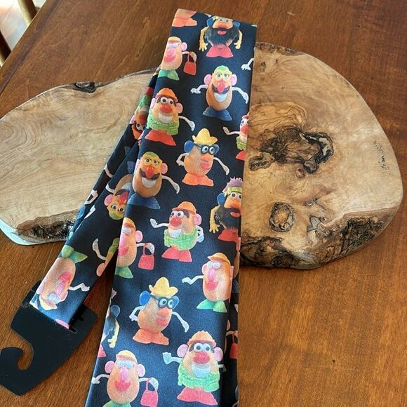Mr. Potato Head Ralph Marlin Necktie - Picture 3 of 5